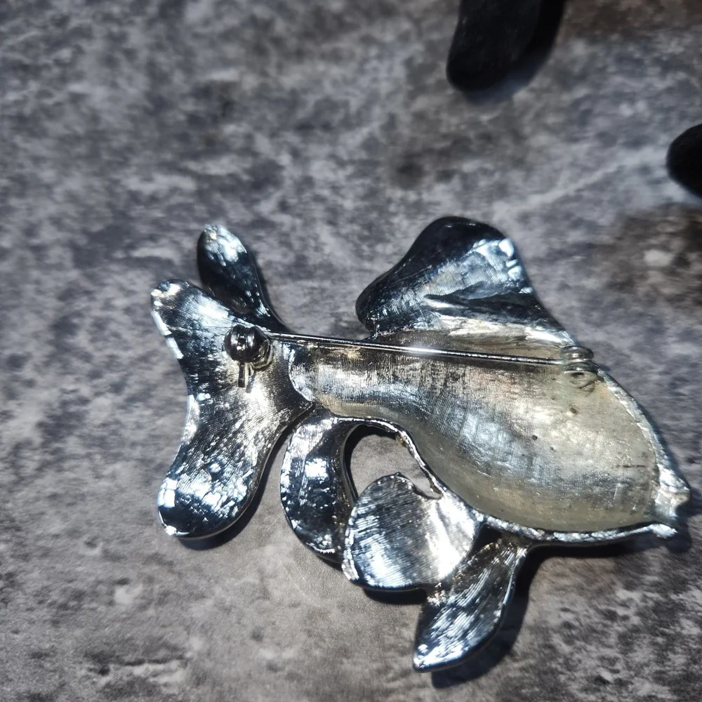 Multi Color Enamel Rhinestone Tropical Fish Brooch Silver Tone Nautical Pin
